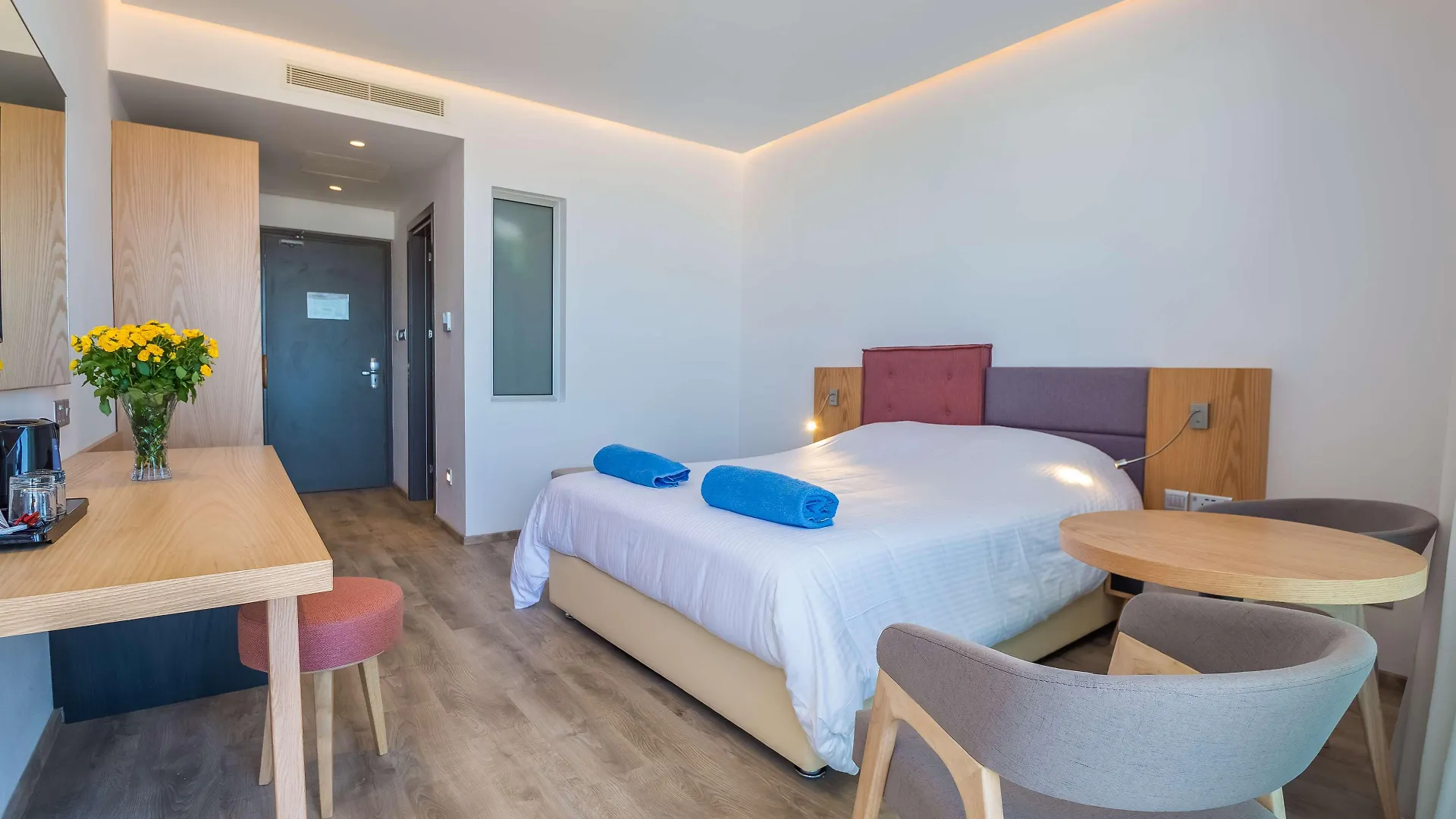 Protaras Plaza Hotel 3*,  קפריסין