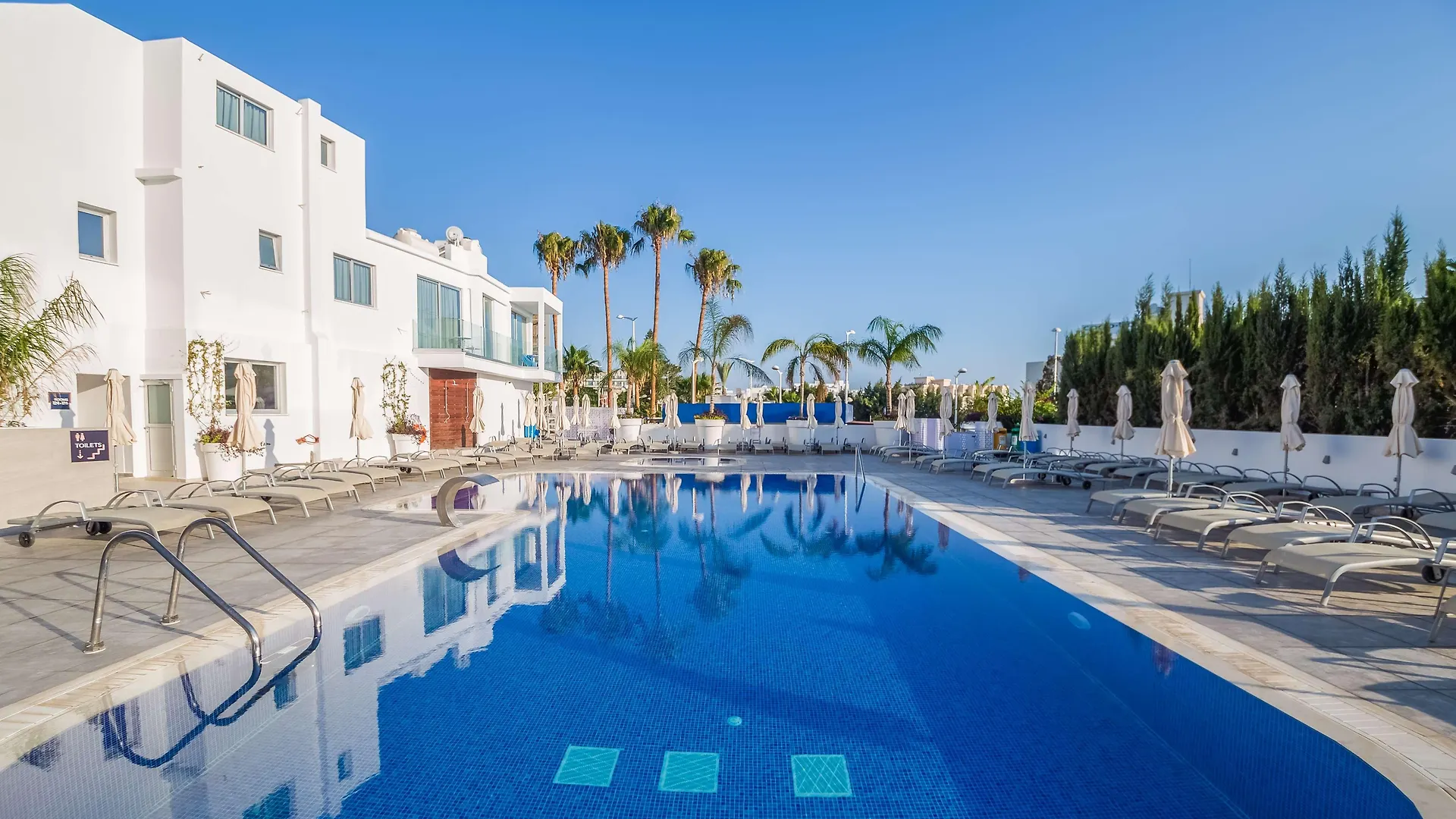 Protaras Plaza Hotel 3*,