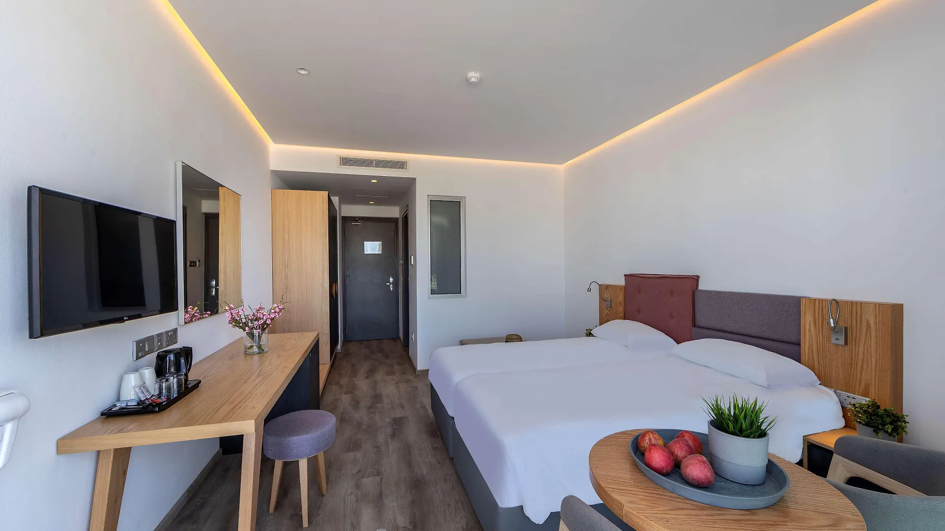 Protaras Plaza Hotel