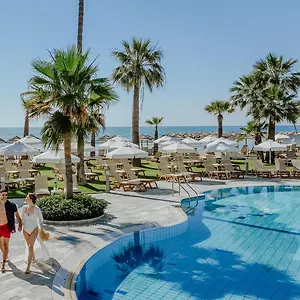 ***** Semesteranläggning (resort) Golden Bay Cypern